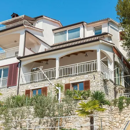 Ana 1069 Apartament Rabac