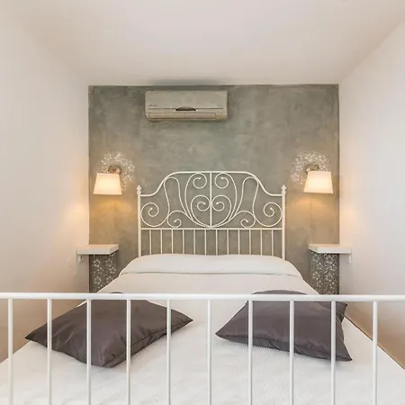 Ana 1069 Apartman